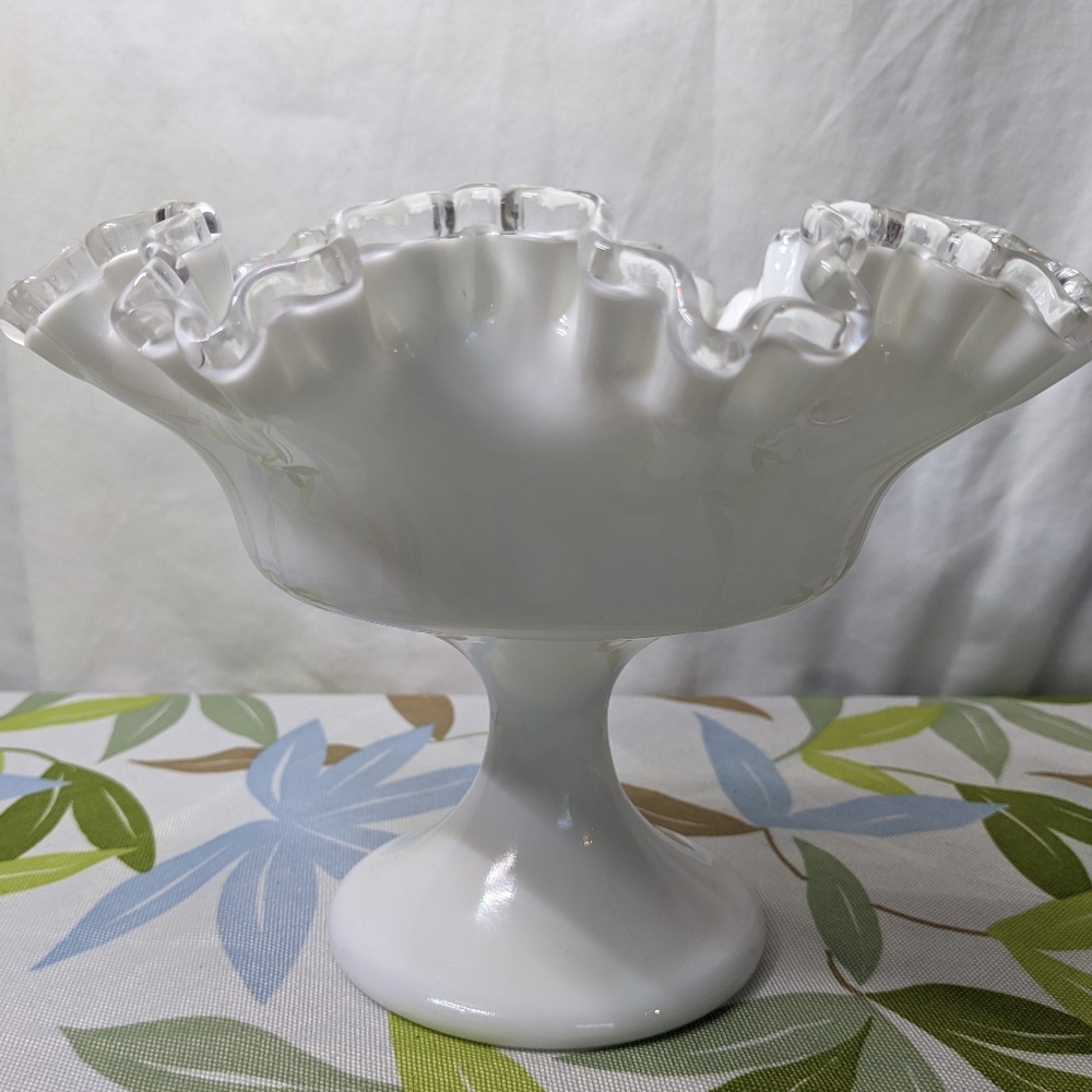 Fenton Vintage Milk Glass Silvercrest Footed Bowl With Ruffled Edge